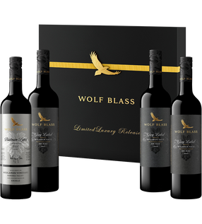 Showcasing Shiraz Luxury Gift Box